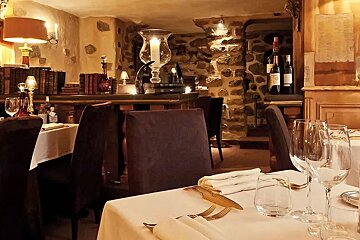 Le Grand Cafe Restaurant, Courchevel   interior