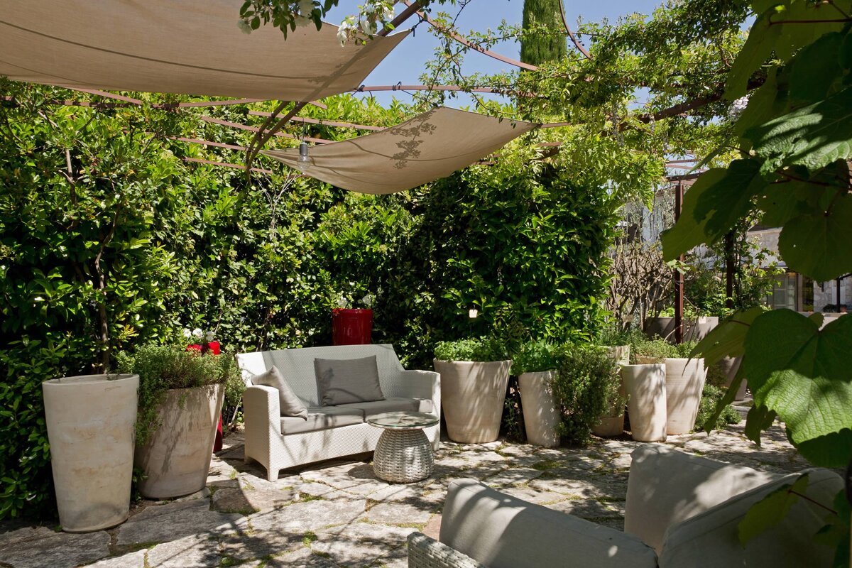 le-jardin-des-senteurs-domaine-du-mas-de-pierre-saint-paul-de-vence-cote-dazur.jpg