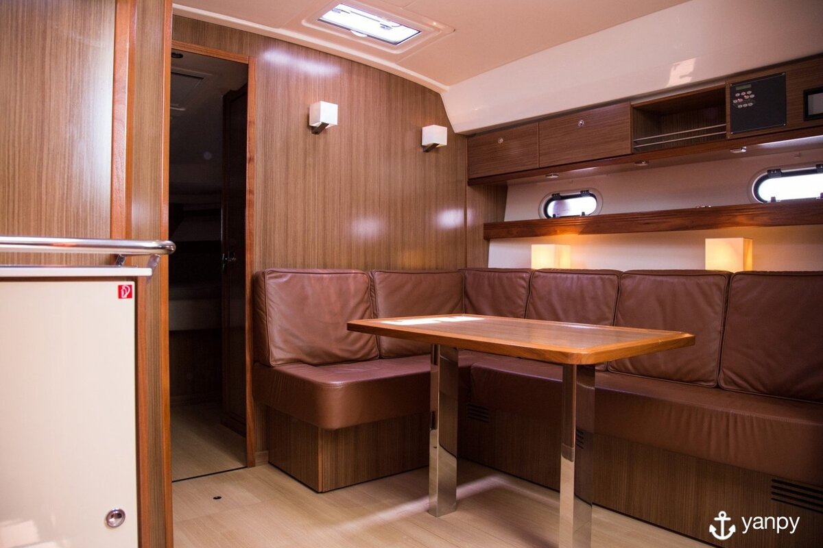 The word yanpy that is on a picture