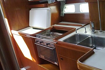 Oceanis 411 12.7m Sailing Yacht (2002), Palma Centre & Marina dining