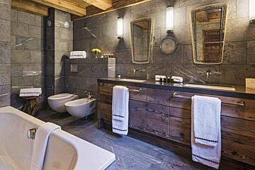 Place Blanche 2 Chalet, Verbier - Centre bathroom