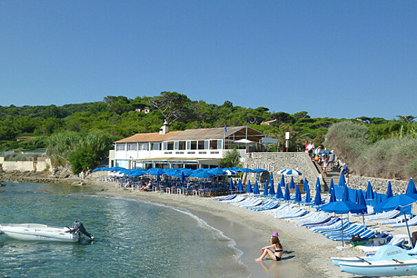 Plage des Salins beach