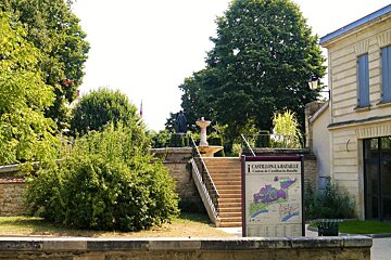 the centre of castillon la bataille