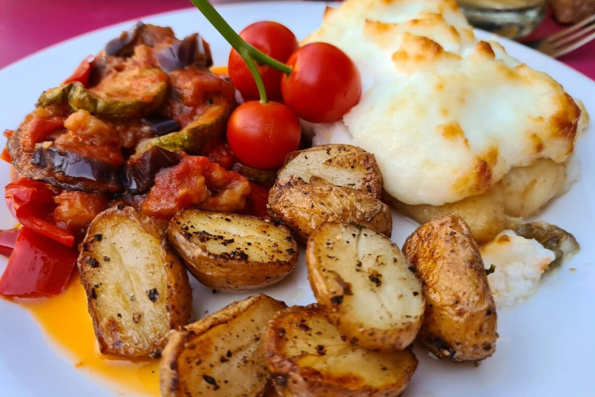 Bistro Mercat Restaurant,