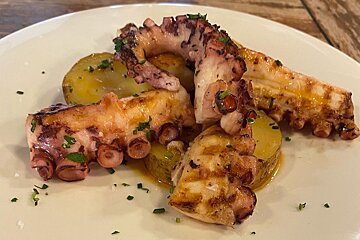 seafood at Brondo restaurant