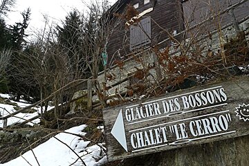 Signpost for Chamonix hiking trails
