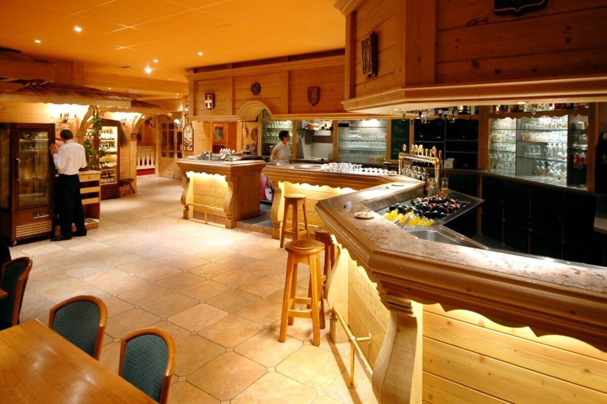 Le Levanna Hotel, Tignes - Le Lac bar