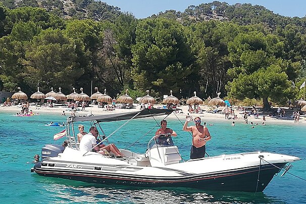 12 Person Motor Boat, Port de Pollenca (Puerto Pollensa)