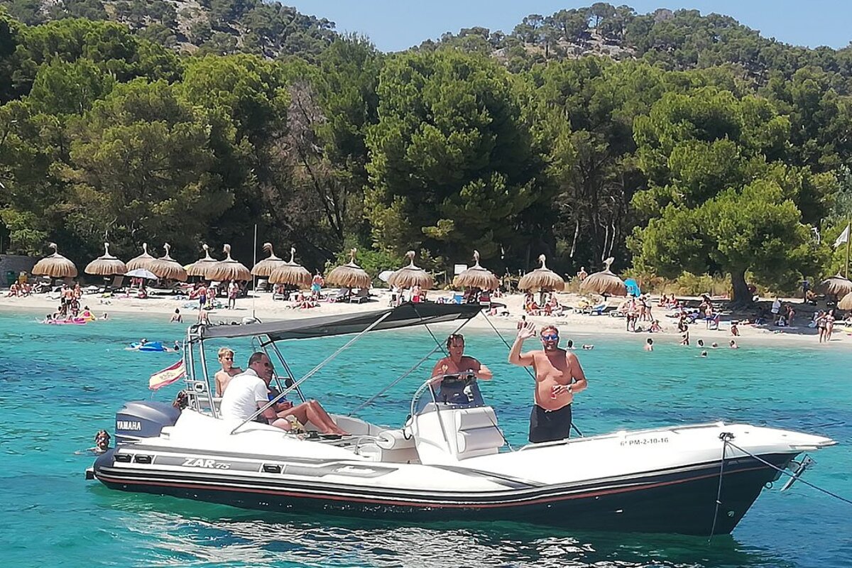 12 Person Motor Boat, Port de Pollenca (Puerto Pollensa)