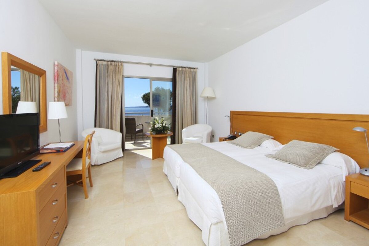 Bendinat Hotel, Portals Nous double bedroom