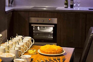Loup Blanc Chalet, Val Thorens afternoon tea