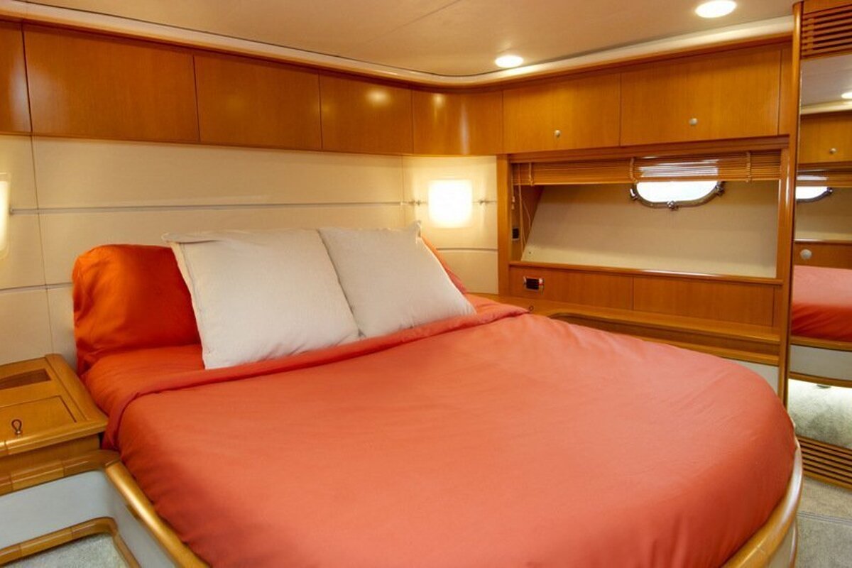 Baia 63' 16m Motor Yacht, Mallorca Island cabin