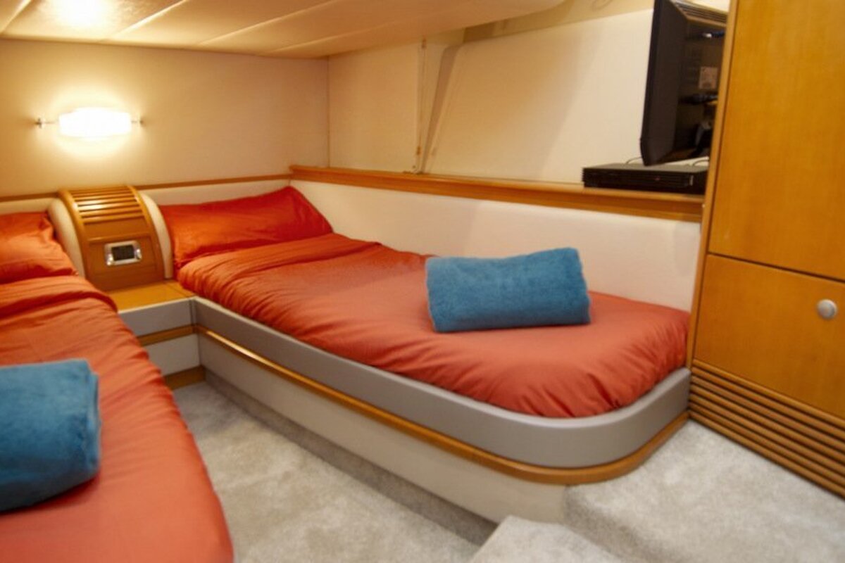 Baia 63' 16m Motor Yacht, Mallorca Island cabin