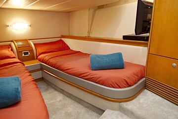 Baia 63' 16m Motor Yacht, Mallorca Island cabin