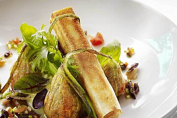 La Tonnelle Restaurant, Ile Saint-Honorat style of cuisine