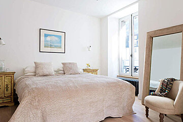 Le Metropole Apartment, Chamonix Main Town double bedroom