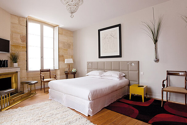 Une Chambre Chez Dupont, Bordeaux Area double bedroom