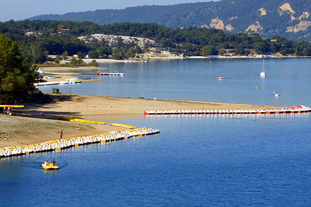 Lac de Sainte Croix, Pedalos