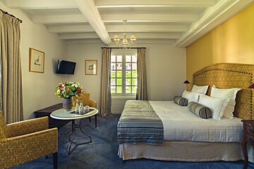 Le Moulin de l'Abbaye Hotel, Brantome double bedroom