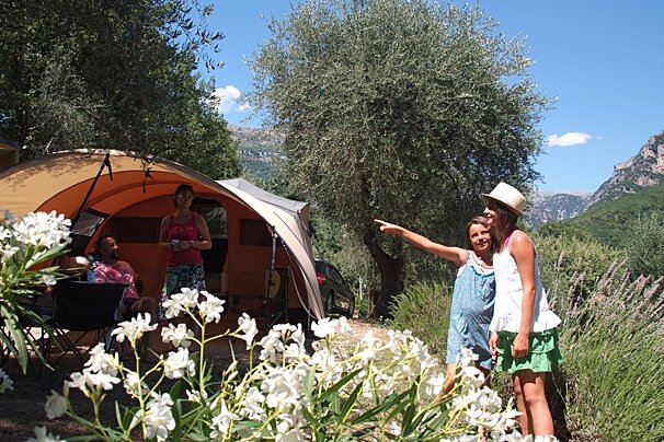 Les Gorges du Loup camping, Le Bar Sur Loup area