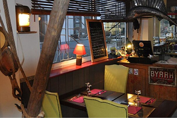 L'Esquirey Restaurant, Andernos-les-Bains interior