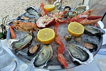 Les Viviers du Pilon Restaurant, Saint-Tropez style of cuisine