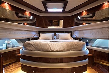 Mochi 85' 25.75m Motor Yacht, Palma Centre & Marina cabin