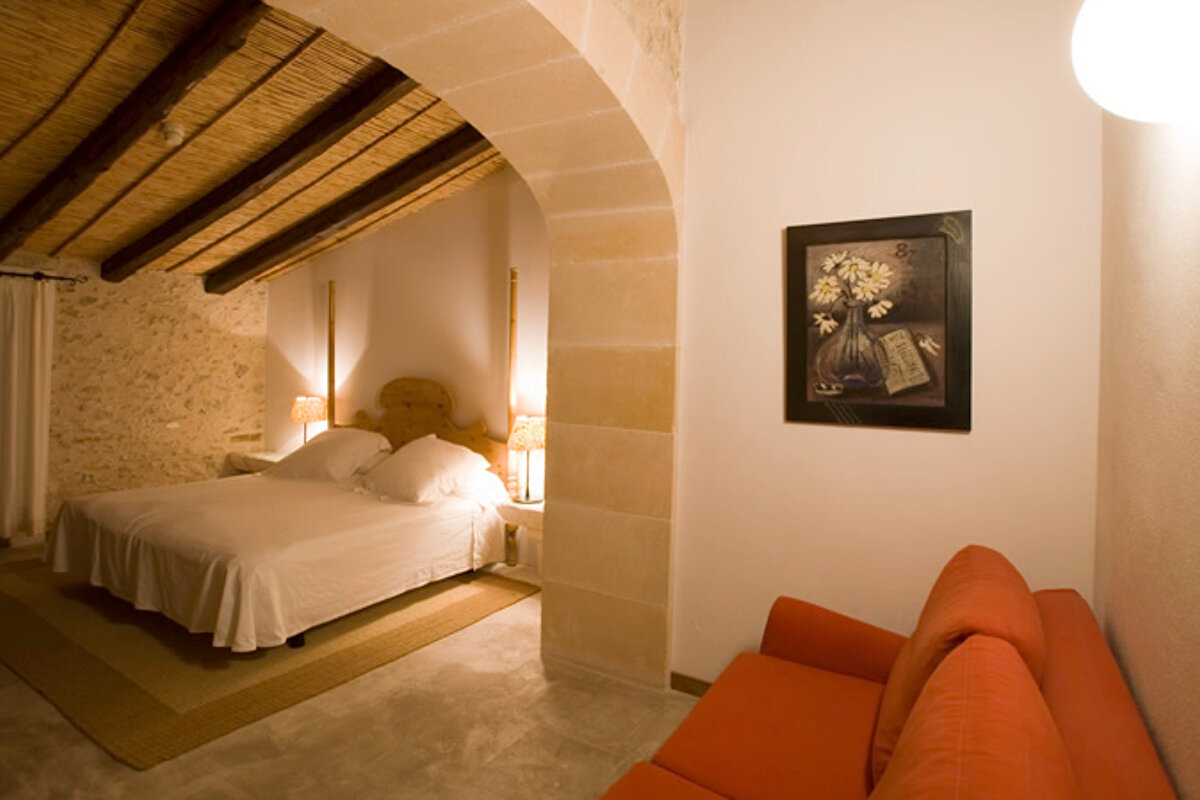 a picture of a hotel suite at Monnaber Vell Hotel, Campanet