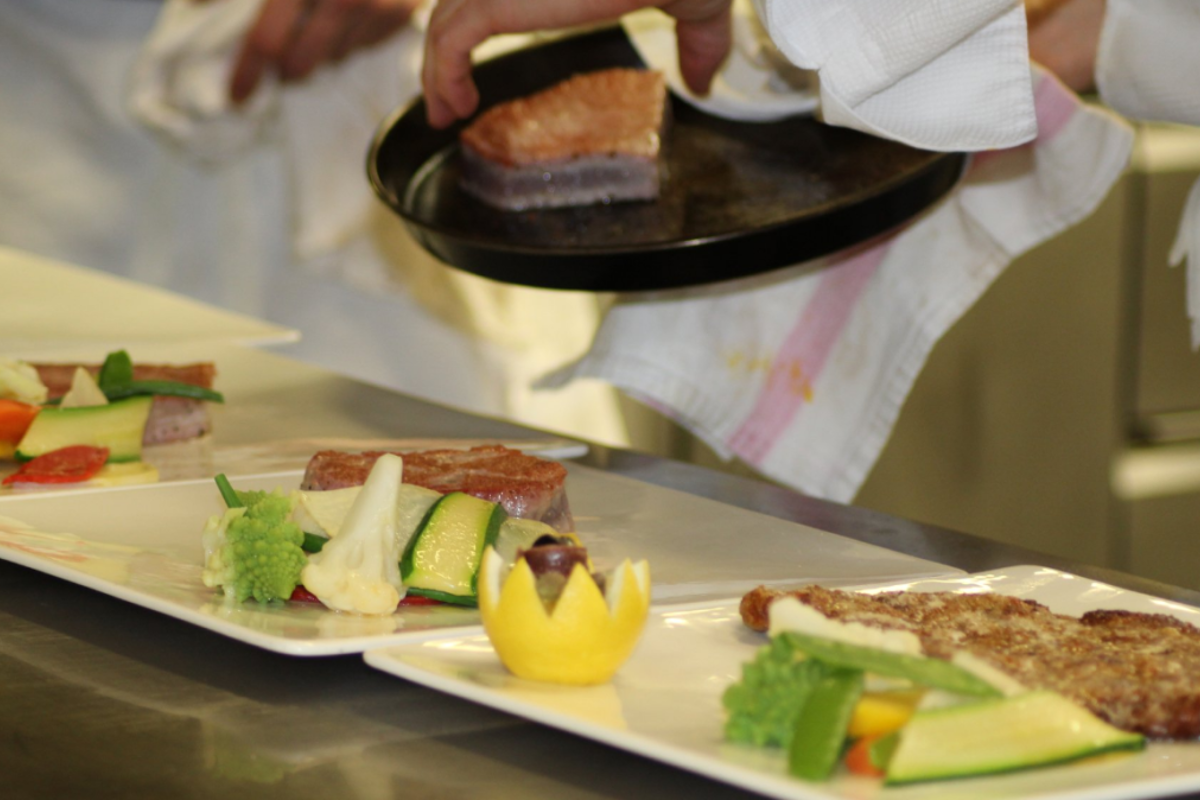 Brasserie Le V Restaurant, Verbier style of cuisine