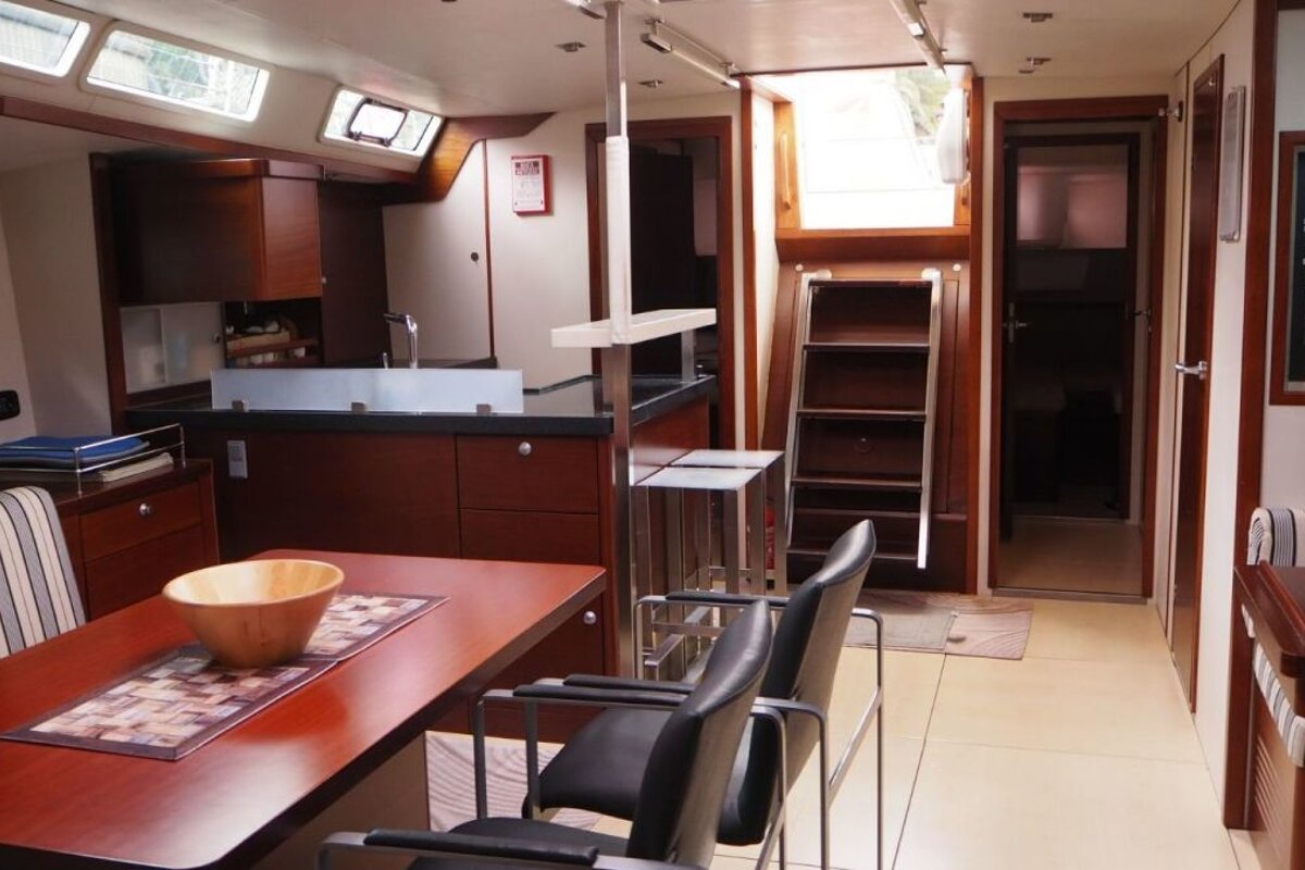 Hanse 630e 19m Sailing Yacht, Porto Colom dining