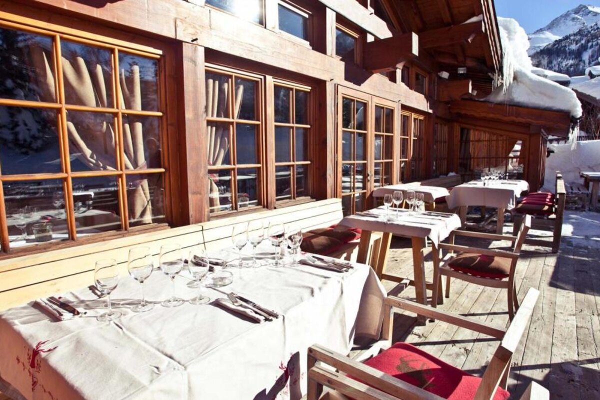 Le Blizzard Restaurant, Val d'Isere restaurant terrasse