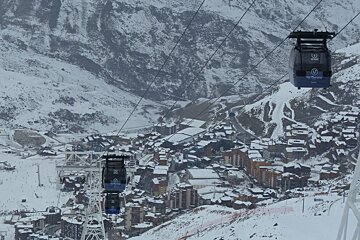 Top of the Peclet cable car, Val Thorens