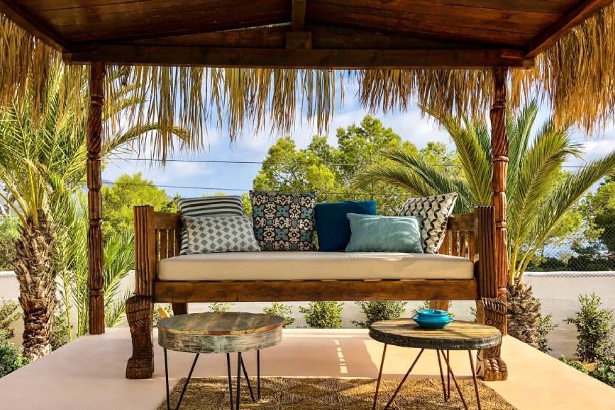 Petunia Ibiza, Cala Vadella terrace