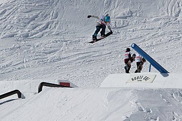 Maisie Hill: Rising Star of the Snowboard World