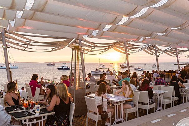 Savannah Sunset Strip Bar & Cafe, San Antonio terrace