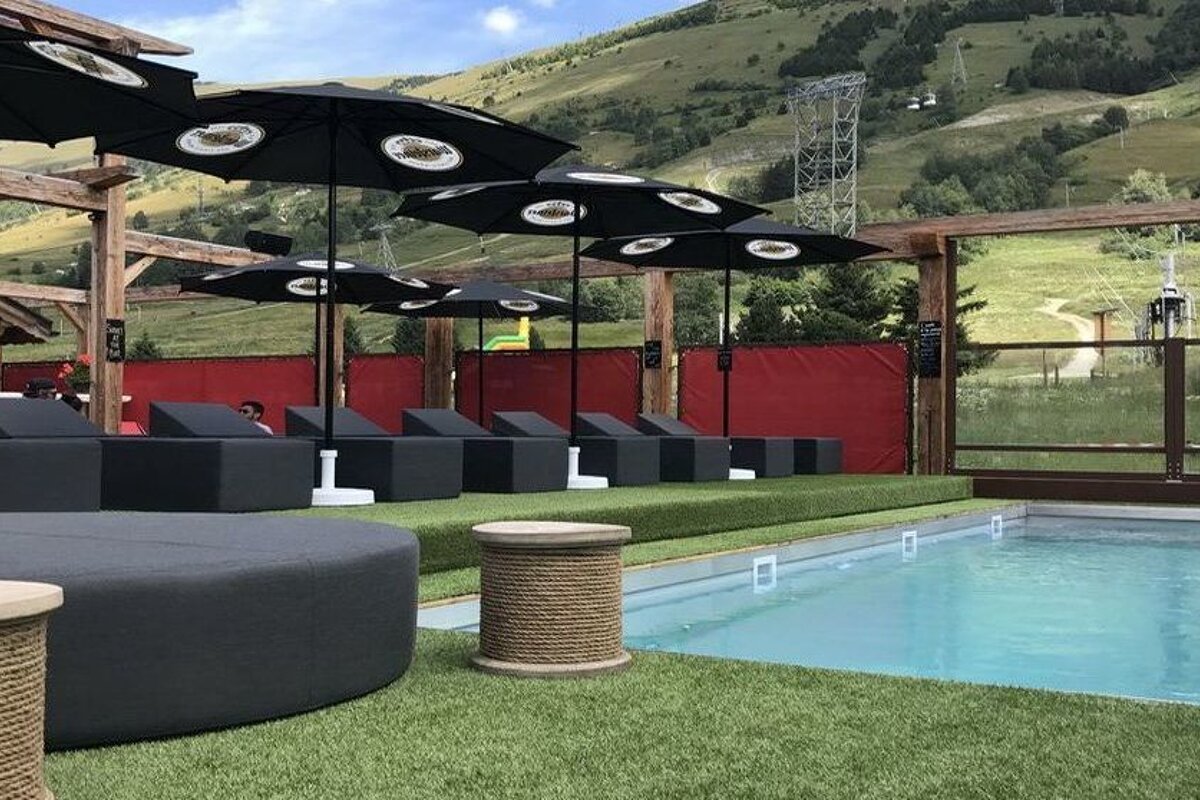 Umbrella Bar, Les Deux Alpes terrace
