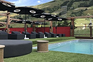 Umbrella Bar, Les Deux Alpes terrace