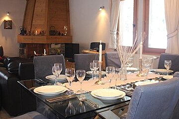 Des Amis Chalet, near Avoriaz dining area