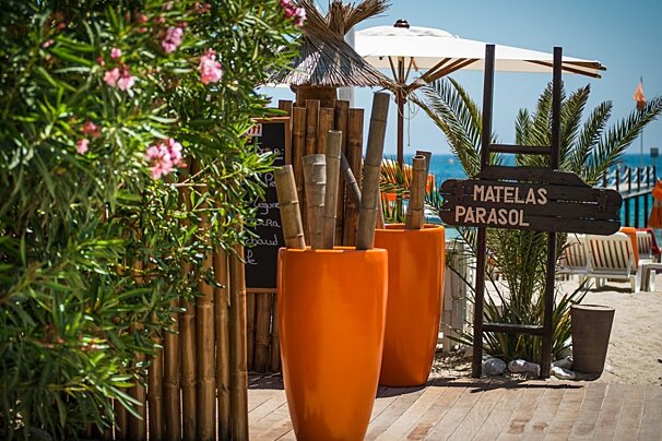 Tahiti Beach Beach Club, Saint Tropez terrace