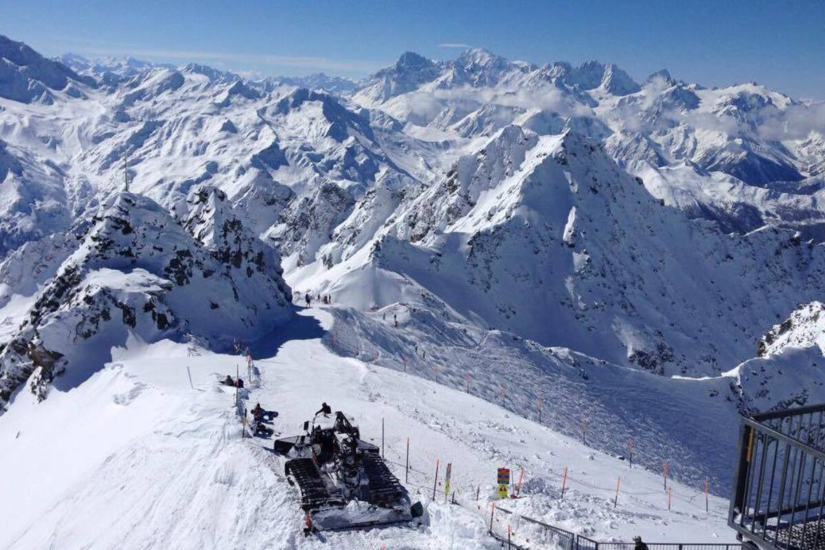 mountain top views from the top of verbier