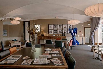 Auberge la Feniere Hotel, Cadenet lounge room 