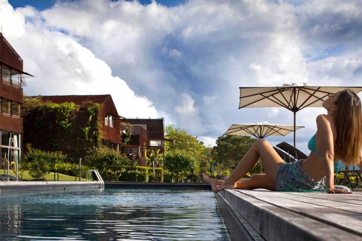 Hotel Le Saint-James Relais & Chateaux, Bordeaux Area outdoor swimming pool