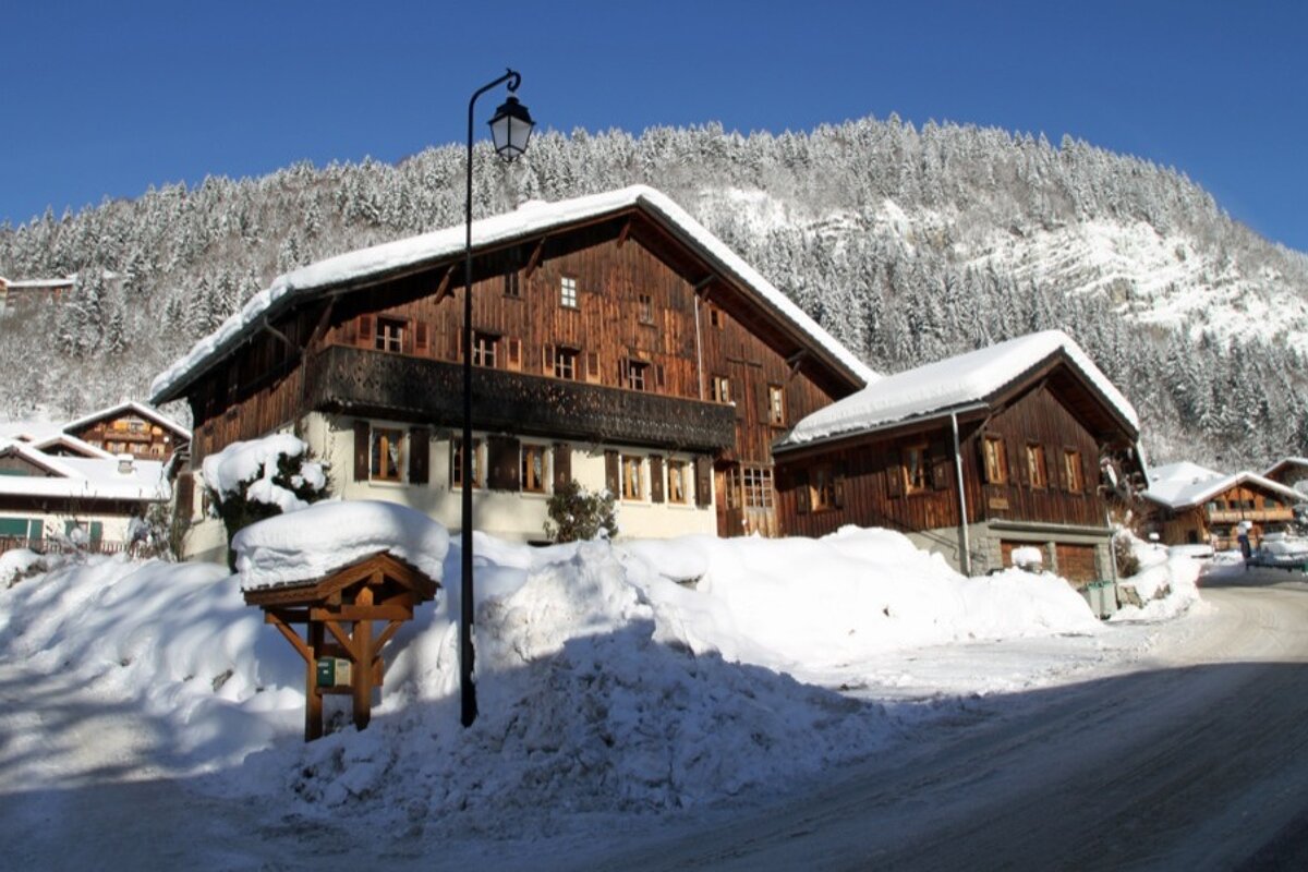 Beziere Chalet, Morzine Old Town exterior