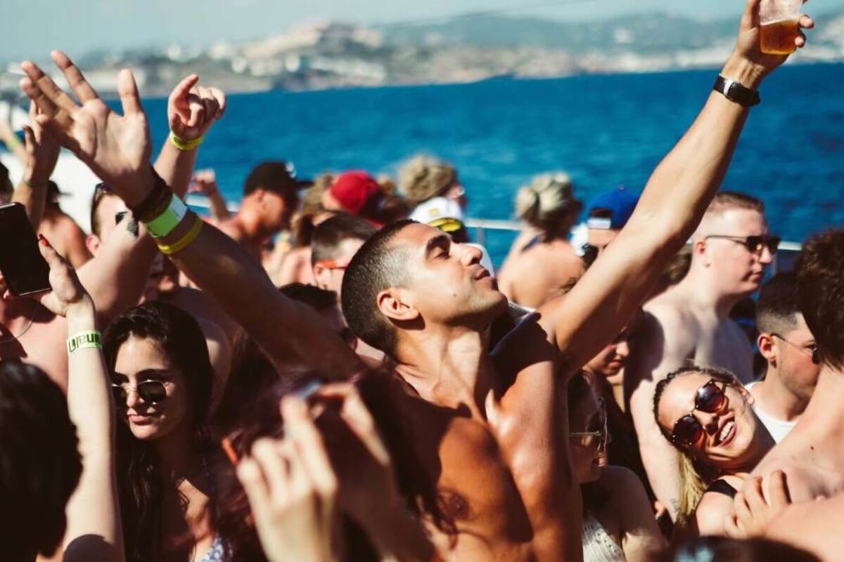 Cirque de la Nuit Pool and Boat Party Trip