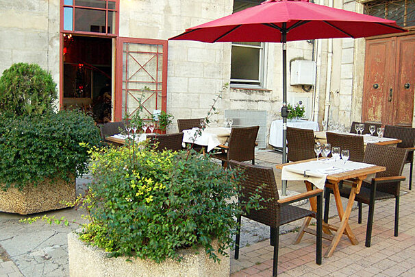 L'Isle Sonnante, Avignon restaurant terrasse