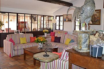 La Ferme d'Augustin Hotel, nr Saint Tropez lounge room 