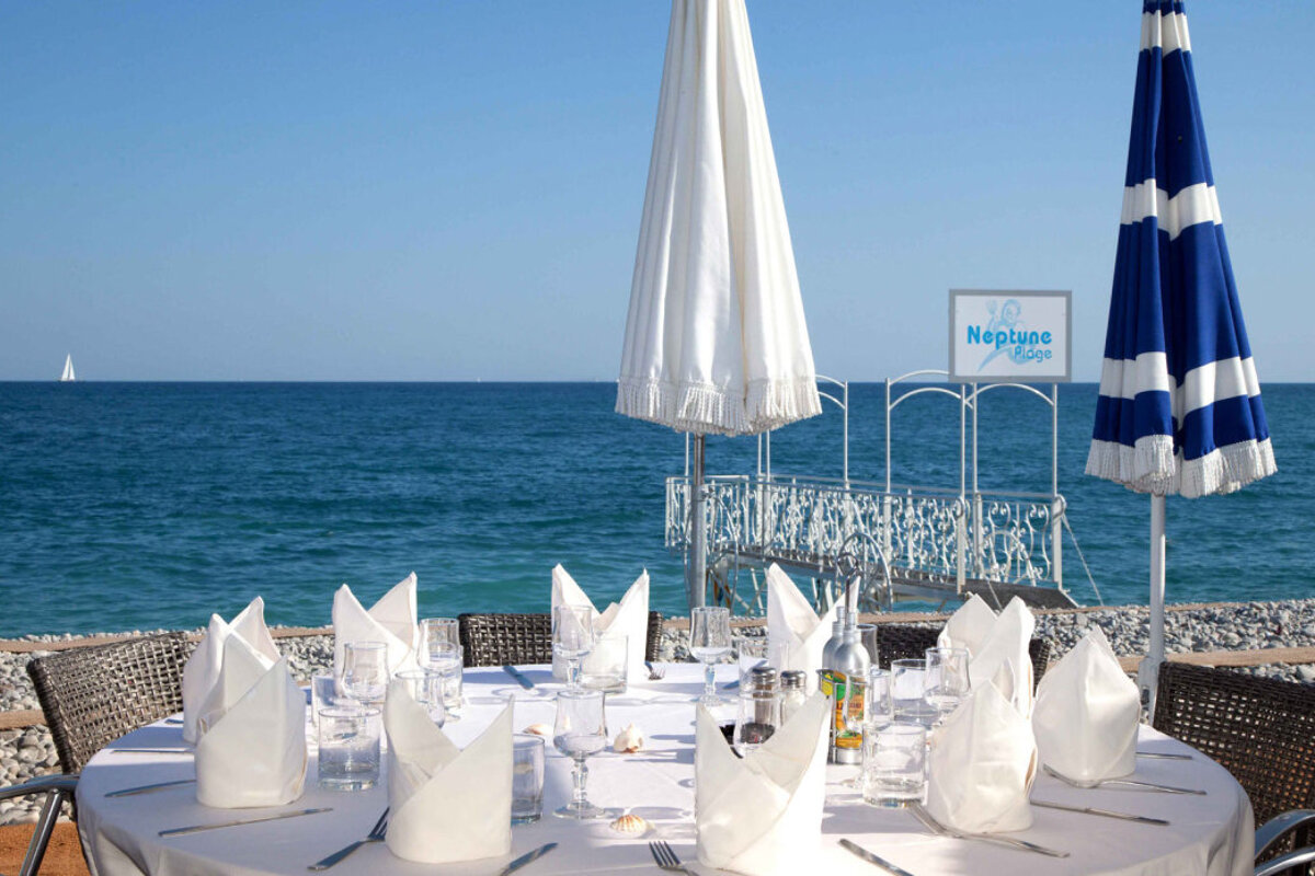 Neptune Plage Beach Club, Nice restaurant