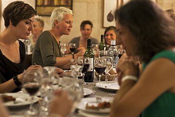women at dinner in palma