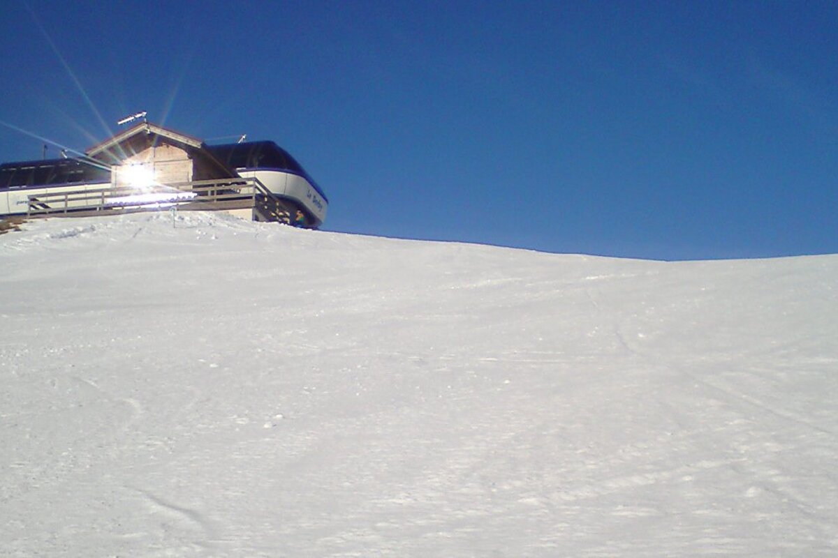 a ski lift in les arcs