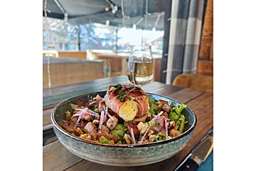 Slide Planet - The Shackleton Restaurant, 2 Alpes